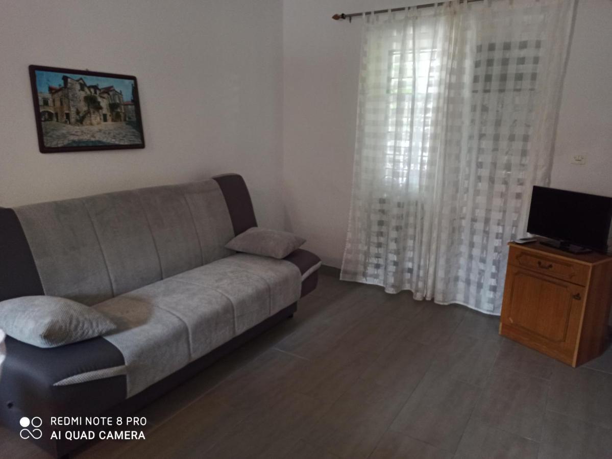 Apartment Kosor Zaboric Exterior photo