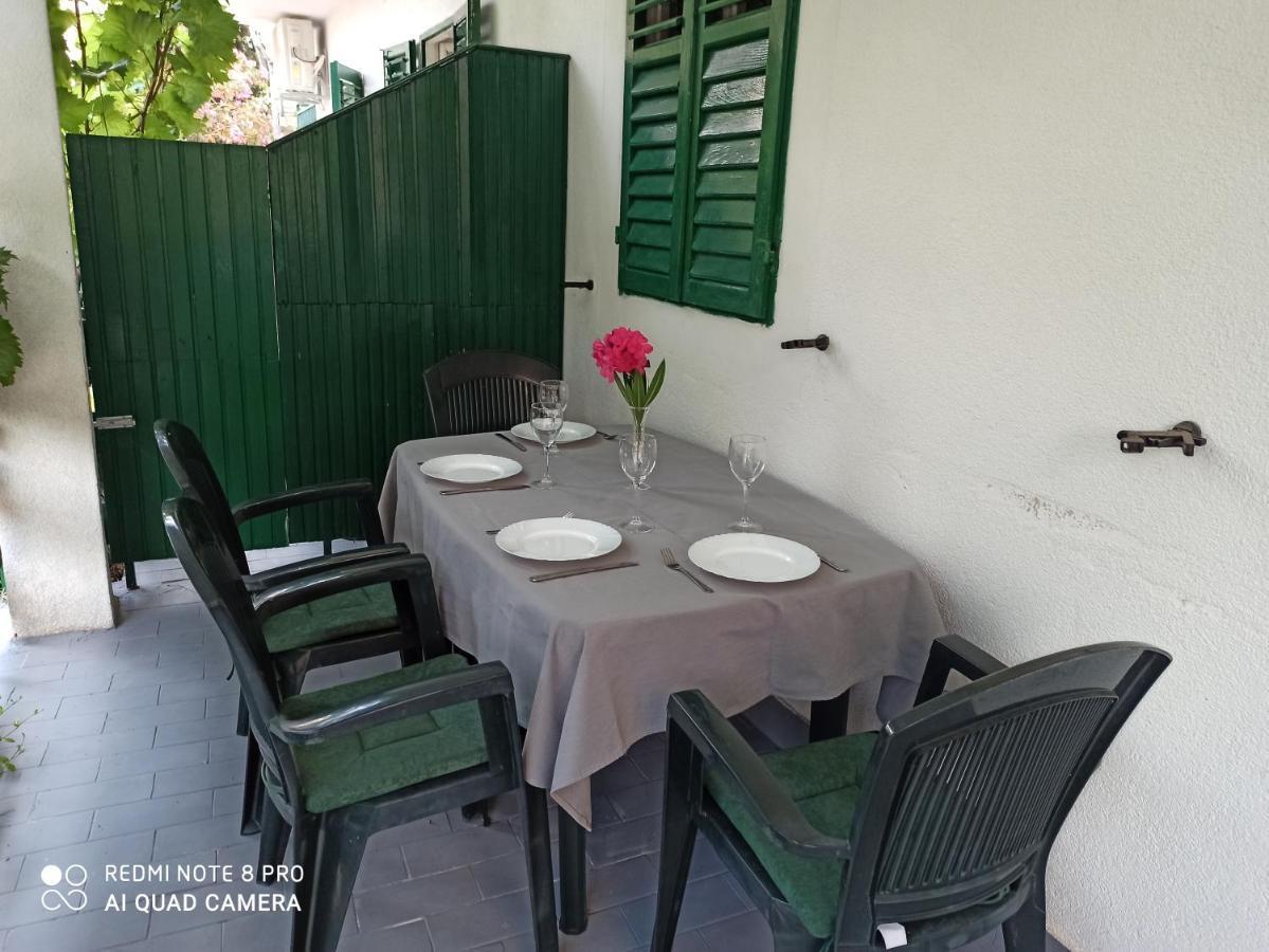 Apartment Kosor Zaboric Exterior photo